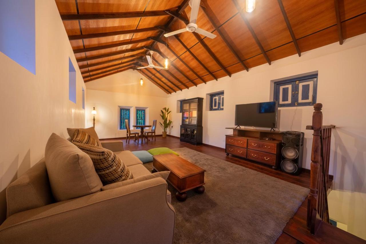 5Br Luxury Villa With Pool The Blues Mihiripenne Екстер'єр фото